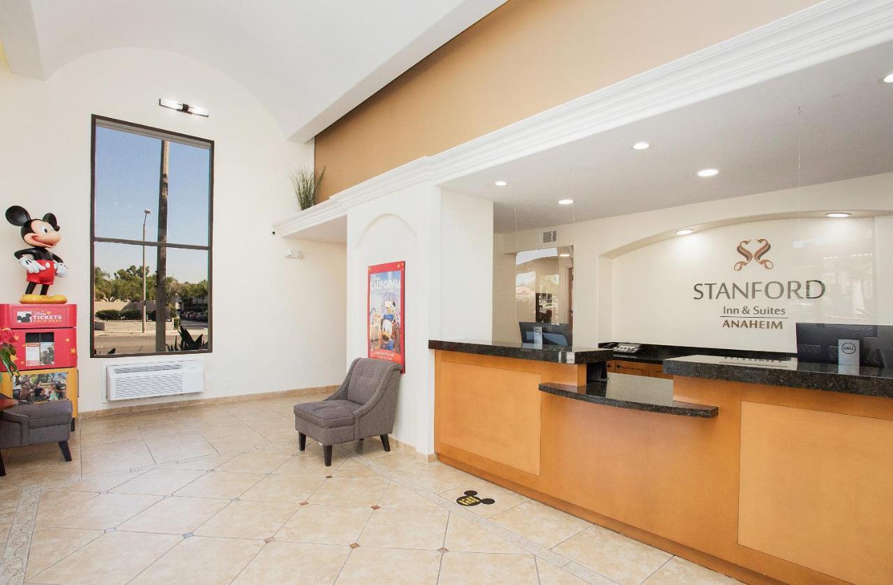 Stanford Inn & Suites Anaheim Eksteriør billede
