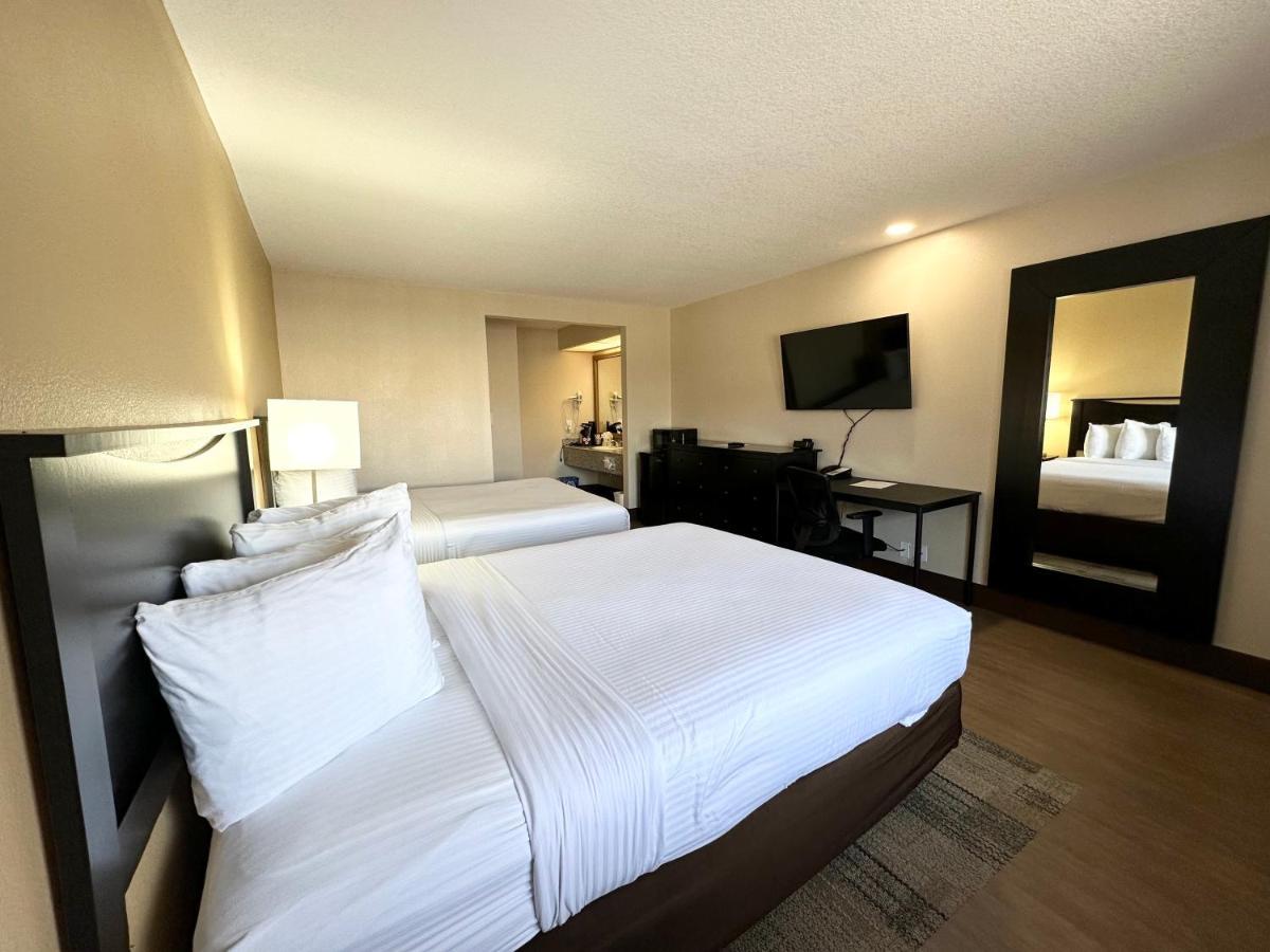 Stanford Inn & Suites Anaheim Eksteriør billede
