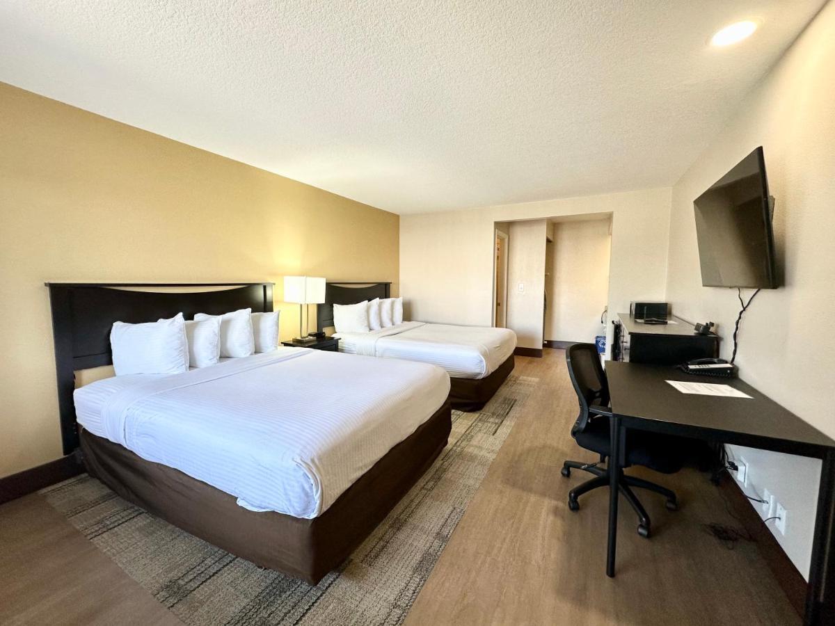 Stanford Inn & Suites Anaheim Eksteriør billede