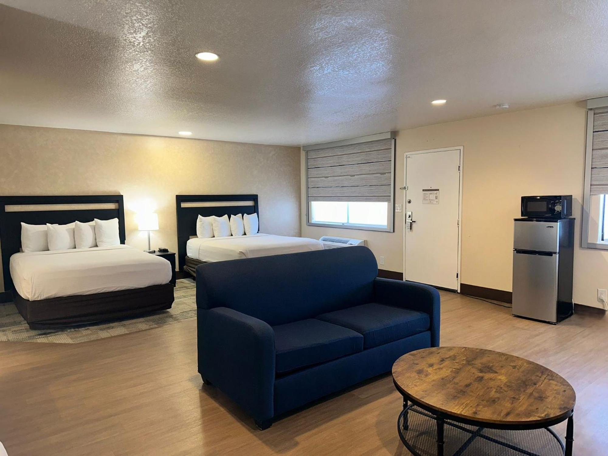 Stanford Inn & Suites Anaheim Eksteriør billede