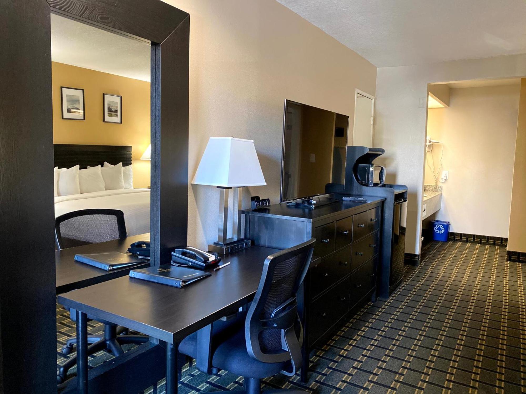 Stanford Inn & Suites Anaheim Eksteriør billede